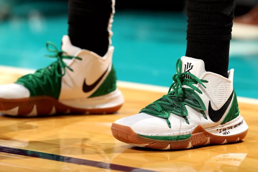 足球世界杯亚洲区预选赛关键球员表现突出（世界杯亚洲区预选赛核心球员闪耀赛场）